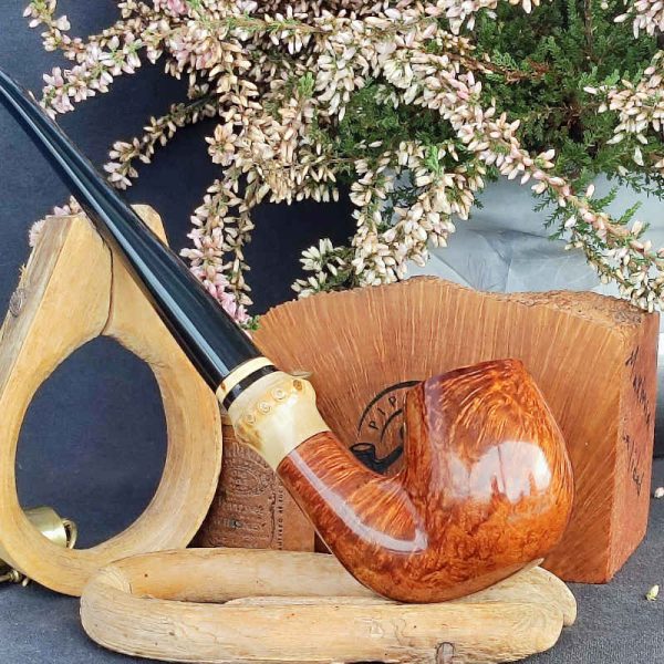 CHURCHWARDEN